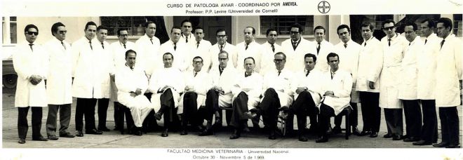 1-Curso-Patología-Aviar-Bogotá-1969